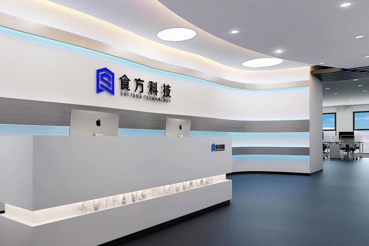 黄龚 技术驱动的创新领航者